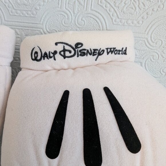 Walt Disney World Mickey Mouse White Plush Gloves - Picture 5 of 8